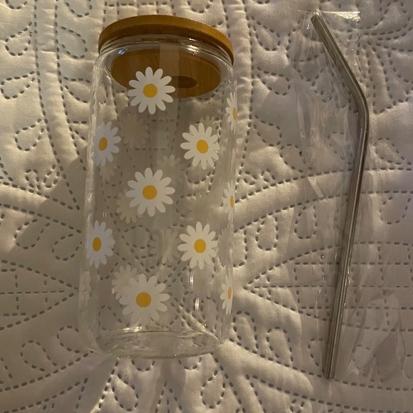 Beach Bag and Drinking Glass with lid and reusable straw - Picture 7 of 16